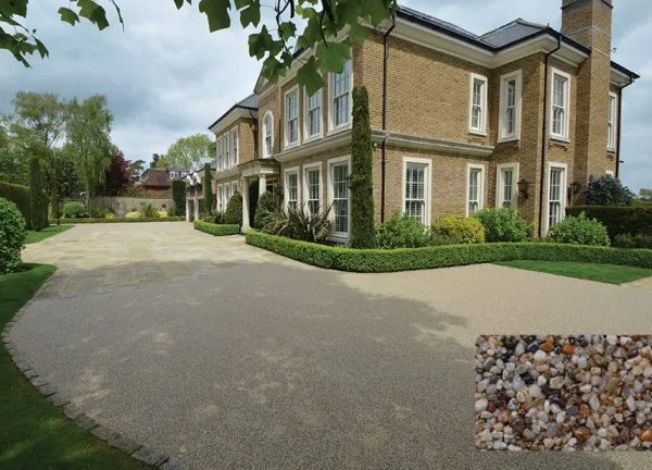 Clearstone resin bound driveway in Epsom