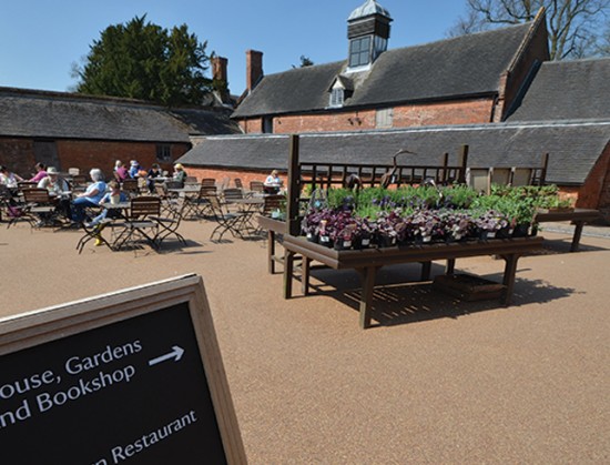 Coloured gravel at Baddesley