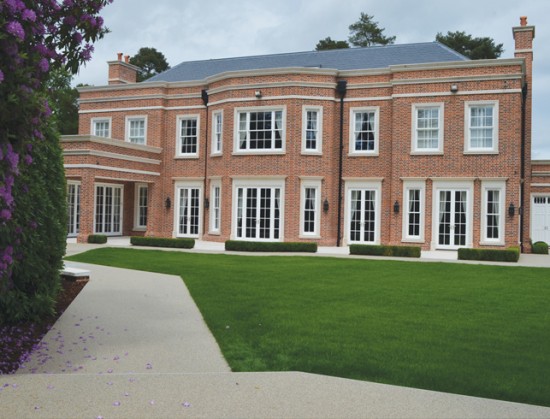 Clearstone resin drive case study for Lanesborough House in Wentworth