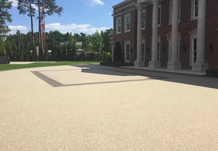 Resin driveways at Lanesborough House, Wentworth