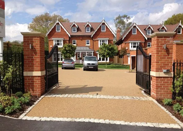 Martin-Joyce-Whitegates-Esher_Clearstone_Case-Study-1