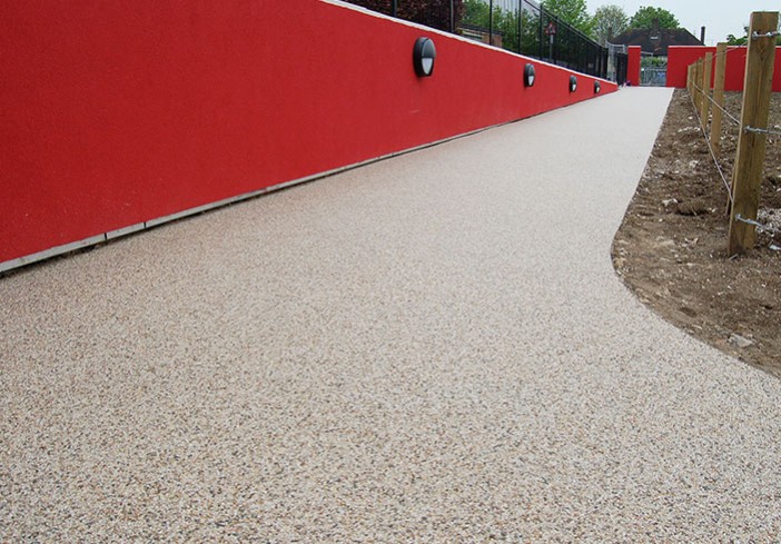 Bonded gravel resin at Woodcote School, Coulsdon