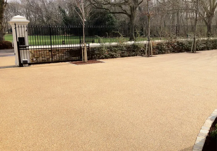 Barns-Clearstone-case-study-resin-driveway-picture