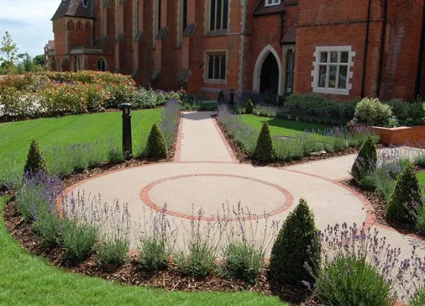 All-Saints-Resin-Bound-Pathway-picture-one