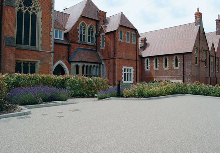 All-Saints-Resin-Bound-Gravel-front-entrance