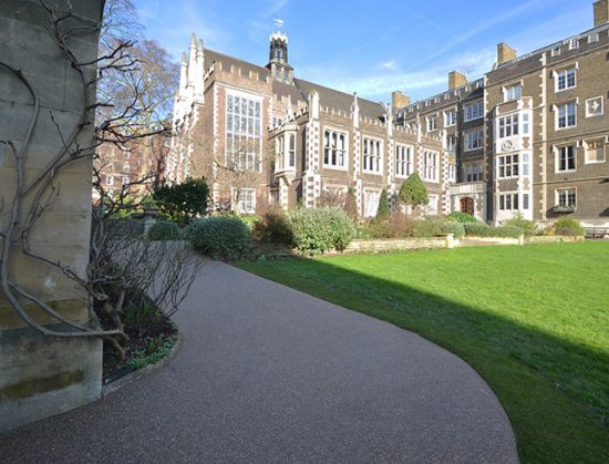 Resin bound paths for Middle Temple London Clearstone