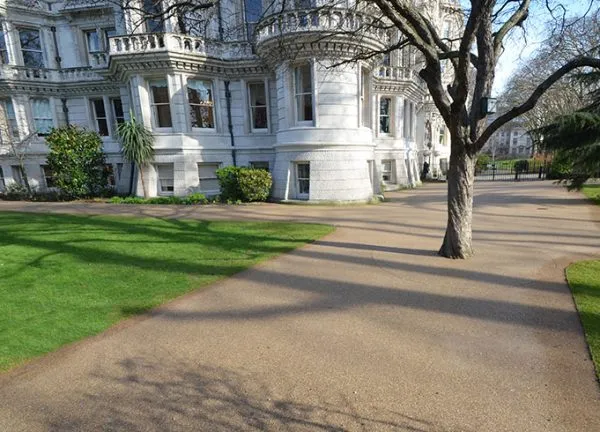 Resin bound paths for Middle Temple London Clearstone