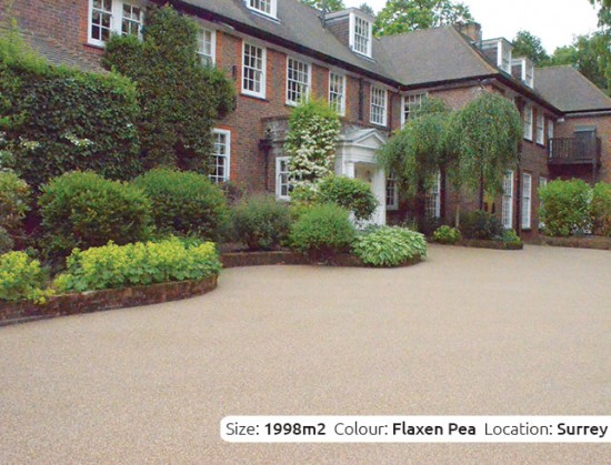 Resin Bound Driveway in Flaxen Pea colour, Wentworth, Surrey by Clearstone