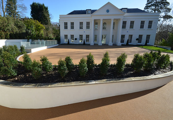 Resin Bound Gravel Driveway in Havana colour, Weybridge, Surrey installed by Clearstone