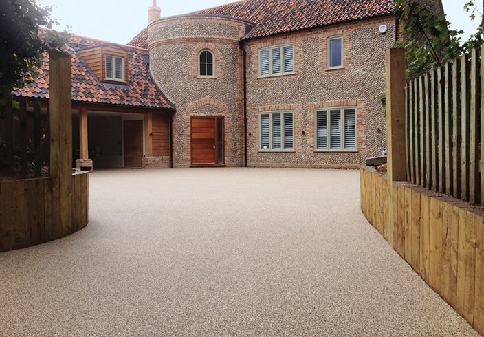 Resin Bound Gravel Driveway in Spruce colour, Burnham Market , Norfolk installed by Clearstone