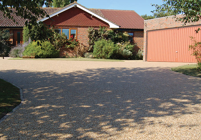 Resin Bound Gravel Driveway in Flaxen Pea colour, East Farleigh, Kent installed by Clearstone