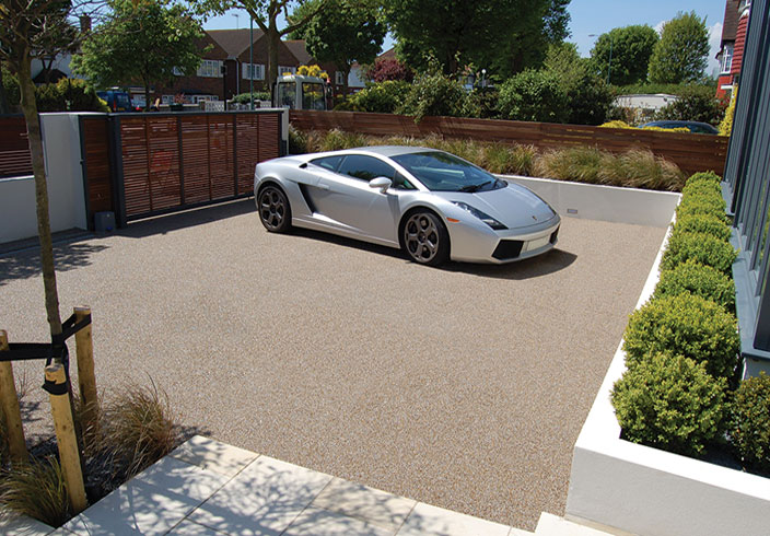 Resin Bound Gravel Driveway in Luna colour, Hove, Sussex installed by Clearstone