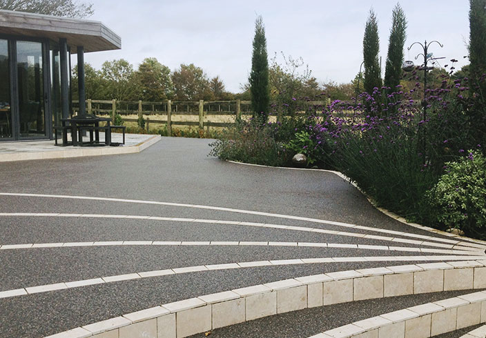 Resin Bound Gravel Driveway in Seal colour, Hythe, Kent installed by Clearstone