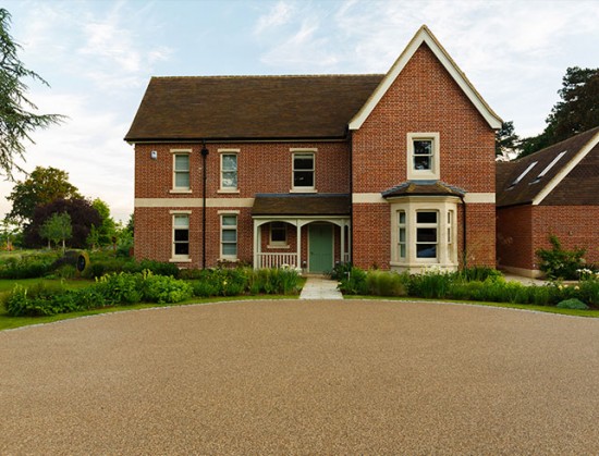 Resin bound gravel driveway in Flaxen Pea, Wheathampstead