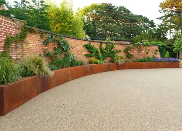 Resin Bound Gravel Driveway in Surrey by Clearstone
