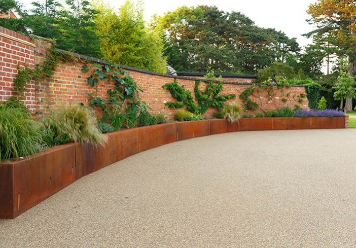 Resin Bound Gravel Driveway in Surrey by Clearstone