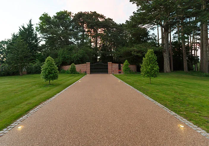Resin Bound Gravel Driveway in Surrey by Clearstone