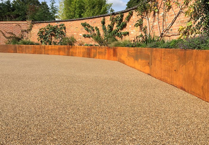 Resin Bound Gravel Driveway in Surrey by Clearstone