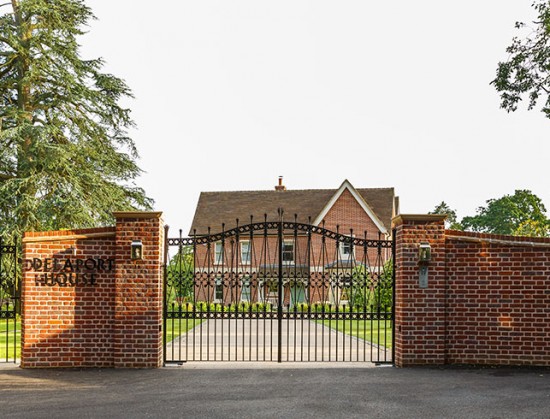 Resin Bound Gravel Driveway in Surrey by Clearstone