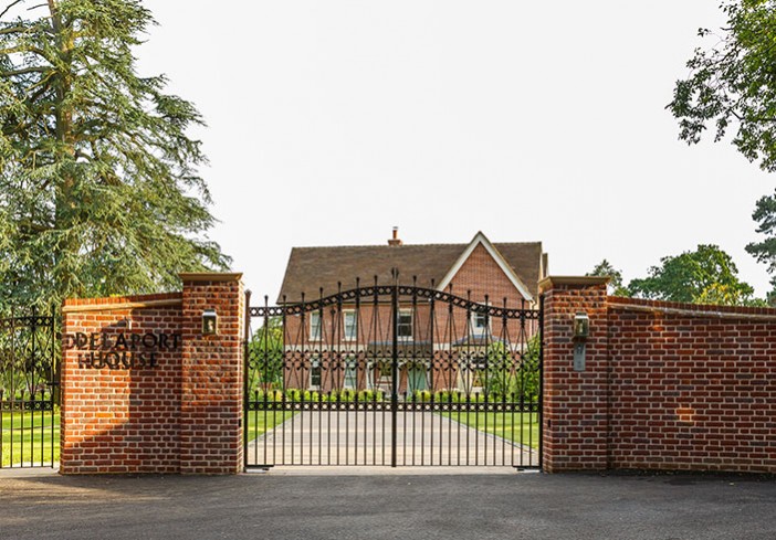 Resin Bound Gravel Driveway in Surrey by Clearstone