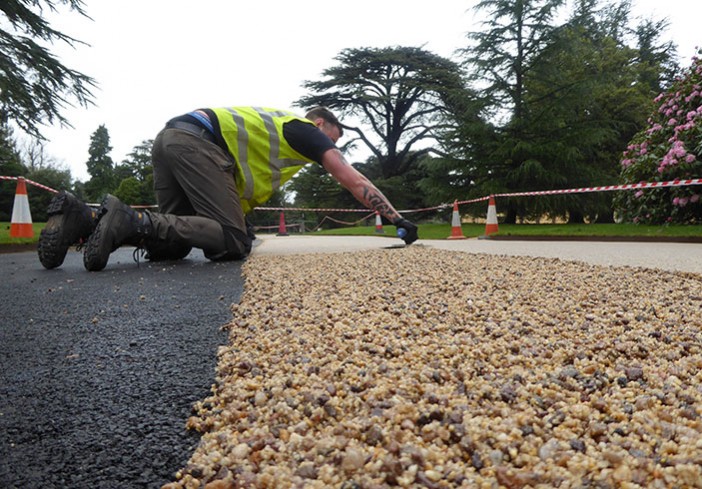 Installing resin bound roadway in Mocha at Osborne House for English Heritage