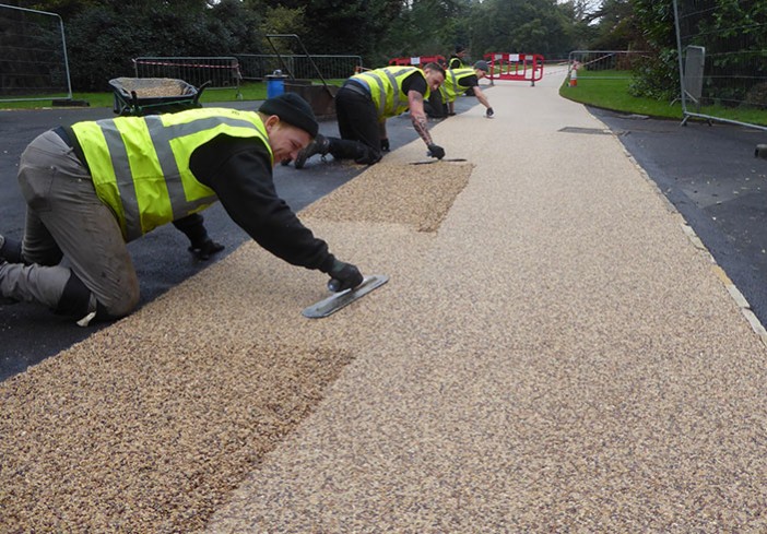 Installing resin bound roadway in Mocha at Osborne House for English Heritage