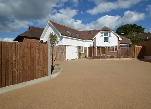 Resin bound roadway in Chesil installed by Clearstone for Sussex development