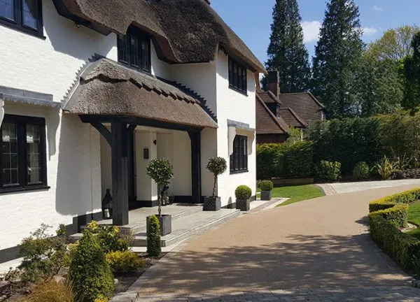 Resin bound drive for thatched cottage in Farnborough Park