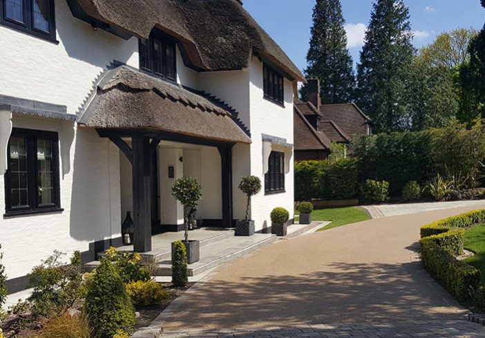 Resin bound drive for thatched cottage in Farnborough Park