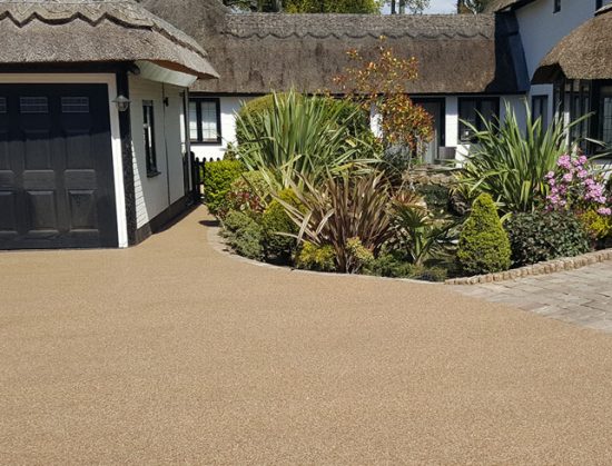 Resin bound drive for thatched cottage in Farnborough Park