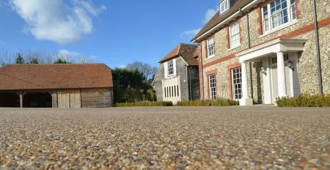 resin bound driveways from Clearstone - permeable surface for driveways and paths