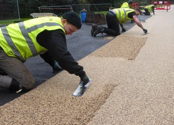 Resin bound surfacing installation by Clearstone Paving