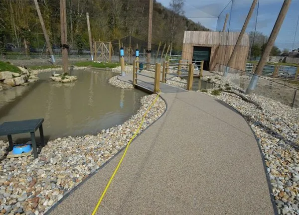 Arundel Wetland Centre Aviary permeable resin bound paths