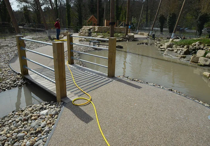 Arundel Wetland Centre Aviary permeable resin bound paths