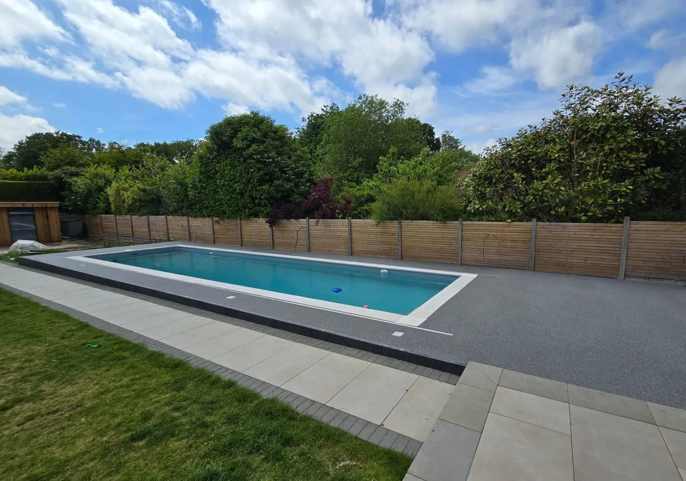 Resin bound permeable driveway with water draining through surface