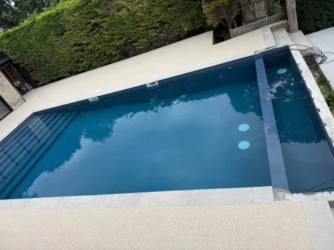Resin bound spa surround or pool installation detail